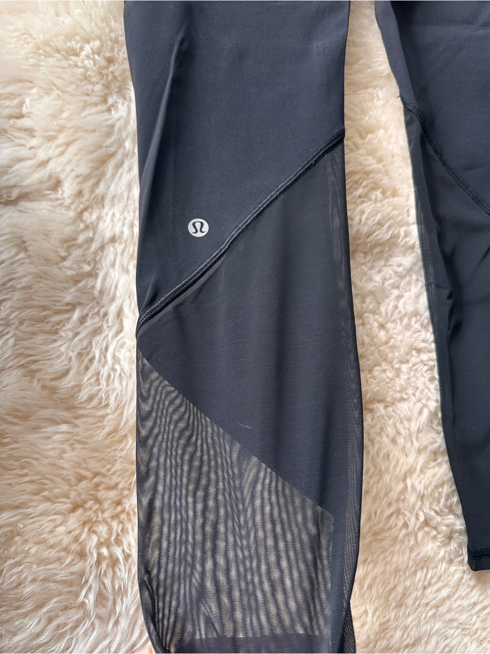 Lululemon Full Length Leggings with Mesh Panels - Black - Size 4 - Picture 7 of 8